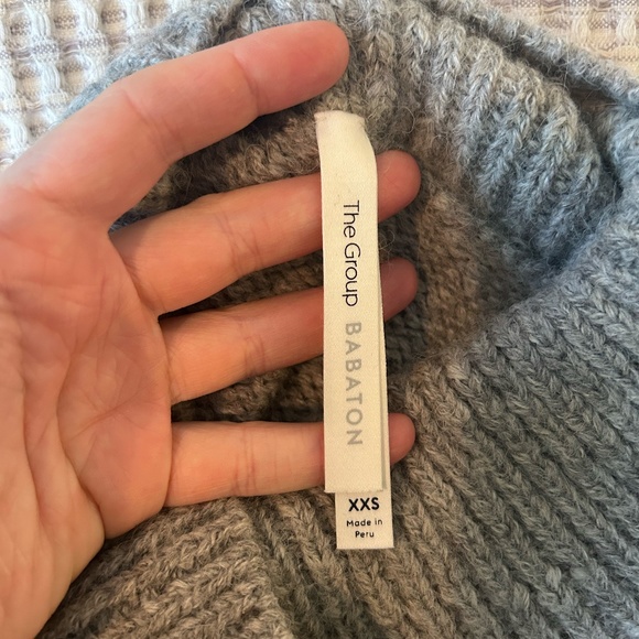 XXS Aritzia Day Off Turtleneck - Gray - Picture 3 of 6